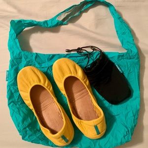 GUC-Tieks Flats size 6 Yellow 100% gen. leather!